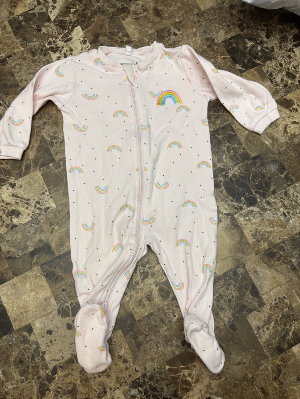 4/30$ Pekkle rainbow print pajamas 6 months